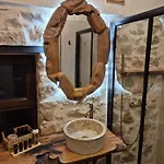 Olive Stone House Aliartos