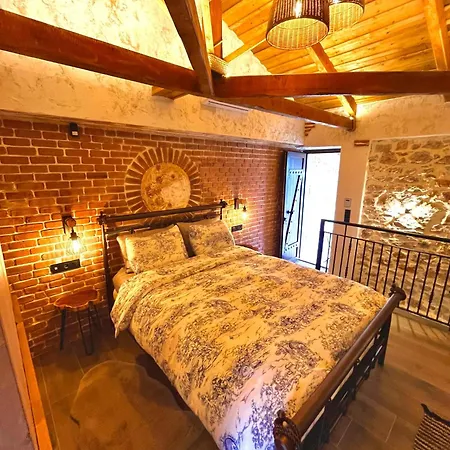 Olive Stone House Σαλέ