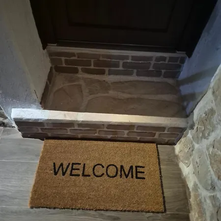 Olive Stone House Alpstuga