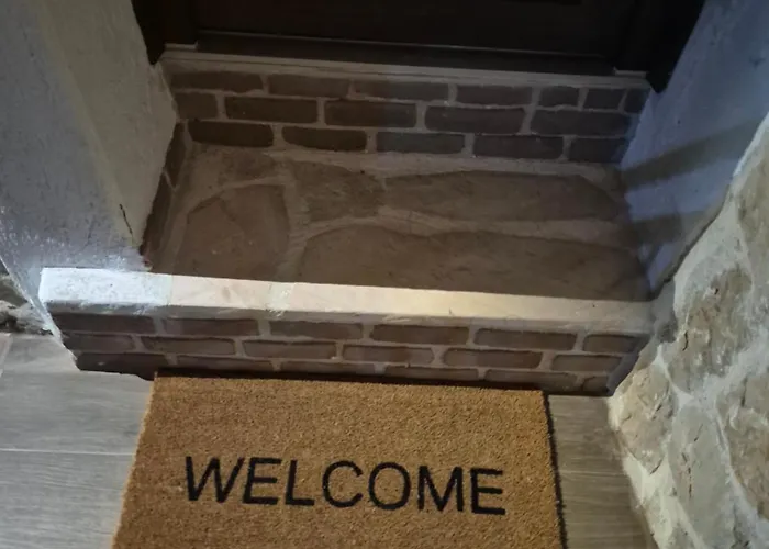 Olive Stone House Domek alpejski