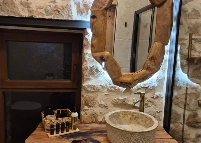 Olive Stone House Domek alpejski *